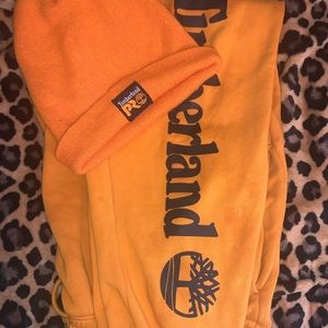 Timberland Joggers with Timberland Pro Beanie